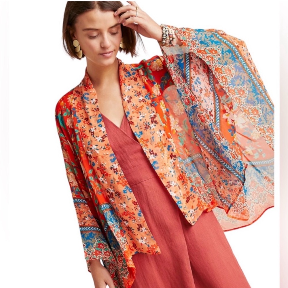 Anthropologie Akemi & Kin Hayley Floral Kimono Handkerchief Hem Top One Size